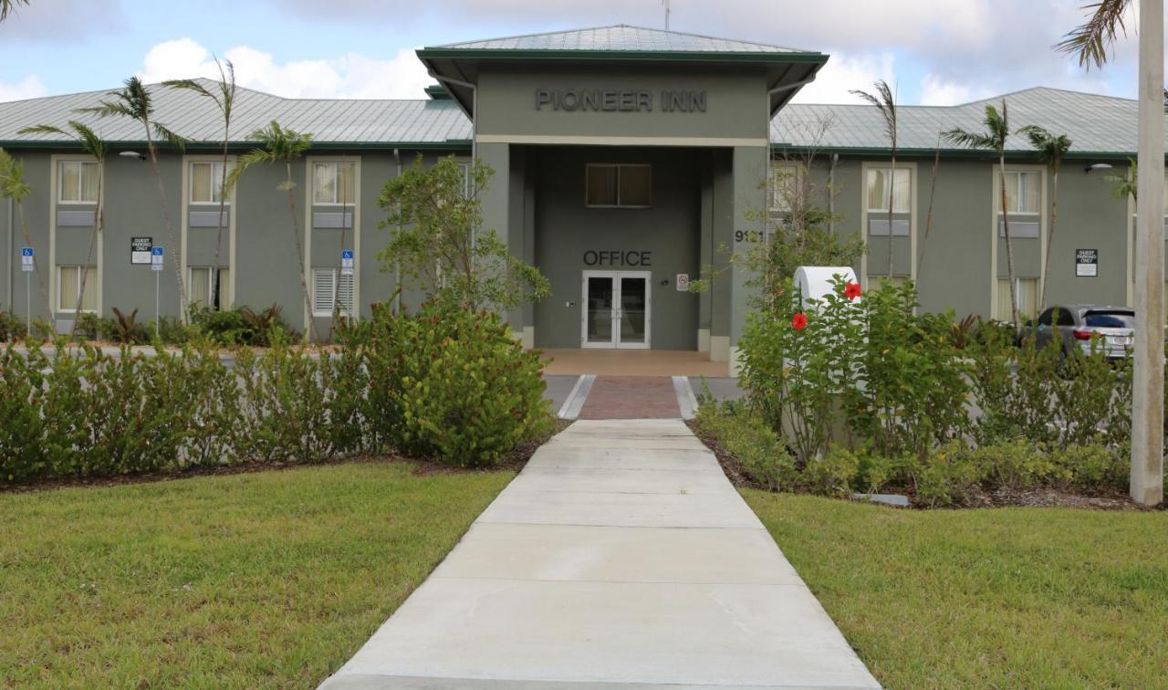 Pioneer Inn Royal Palm Beach Εξωτερικό φωτογραφία
